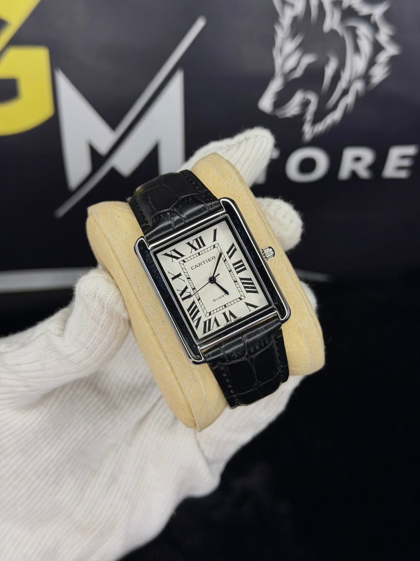 Old money tank watch (Available in 6 colors)